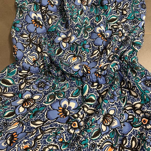 Express Sleeveless Dress - Picture 2 of 7